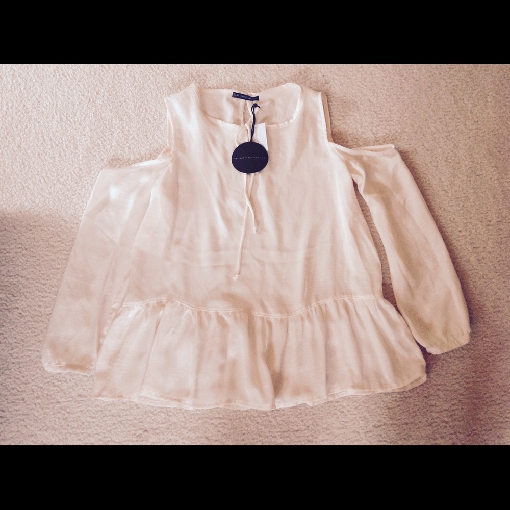 Harlowe & Graham Cold Shoulder Peplum Blouse